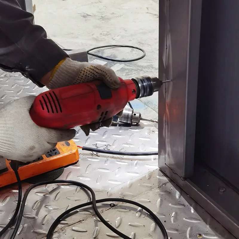 Servición de entrenamiento e instalación de los equipos